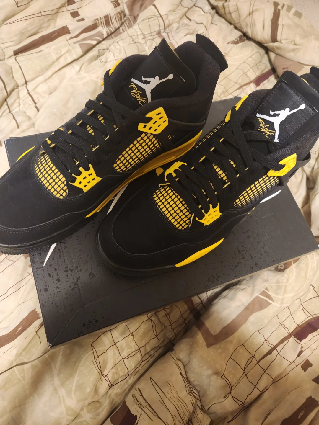 Air Jordan 4 Retro 'Thunder' (2023) SZ 12.5 BRAND NEW - photo 2