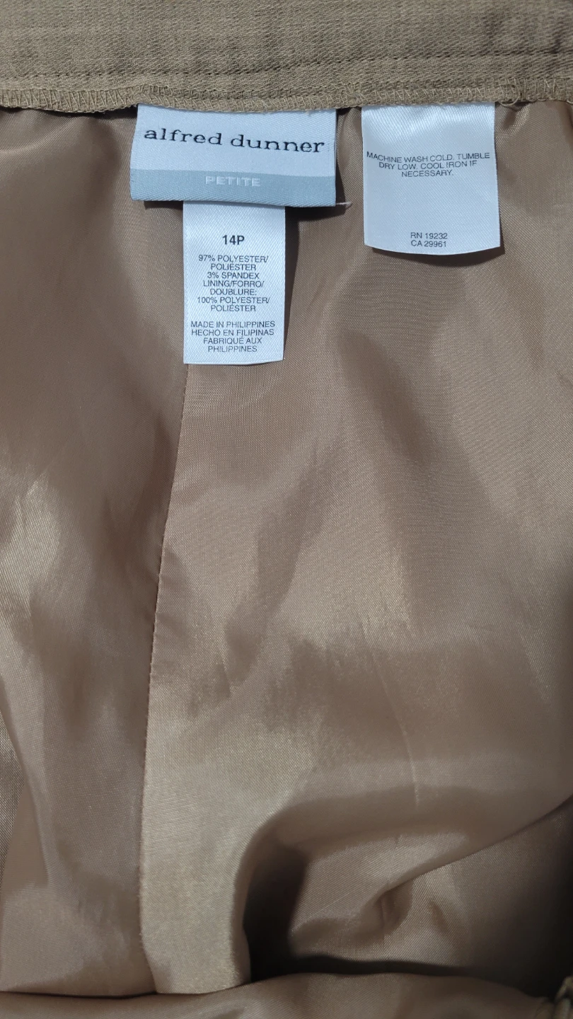 Alfred Dunner Women's Beige Blazer & Pants Set - photo 4