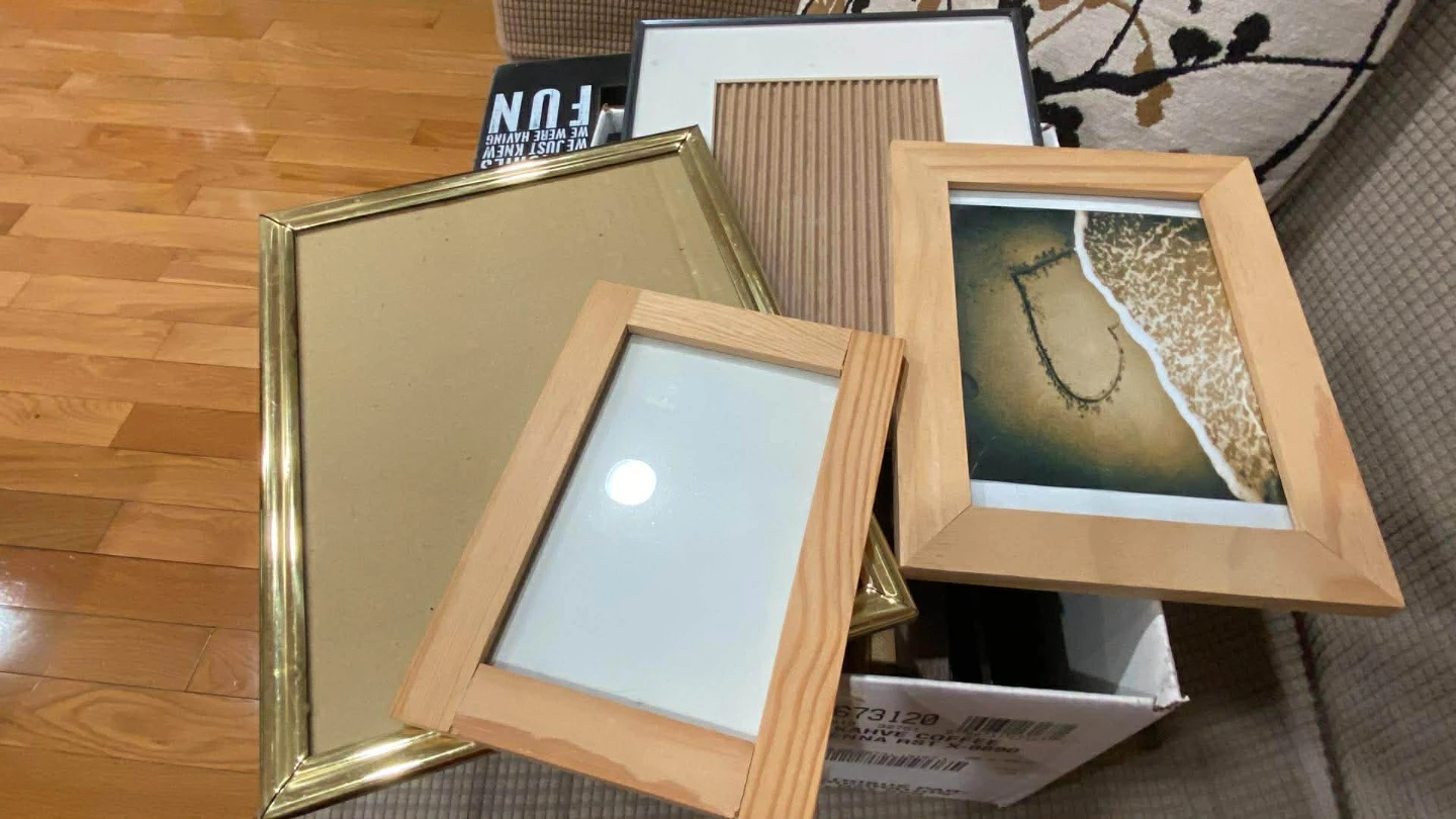 FREE Box of Picture Frames