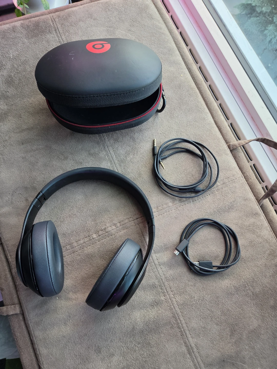 Beats Studio 2 Wireless Headphones