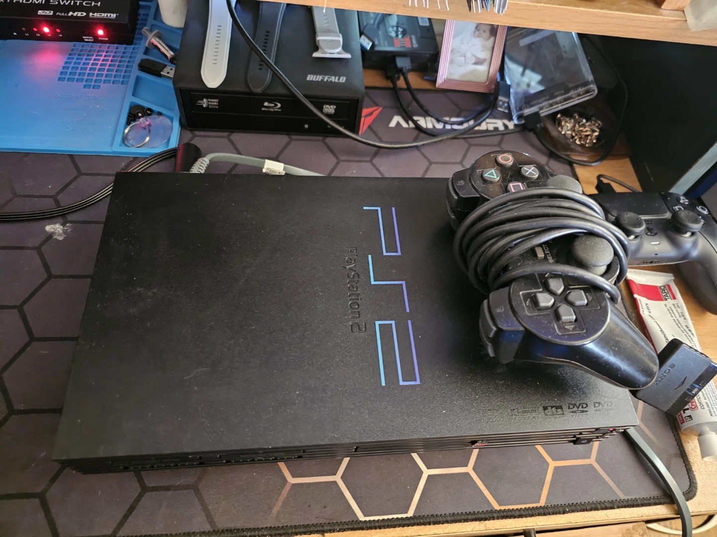 Ps2 fat no hard drive just controller with 6 games