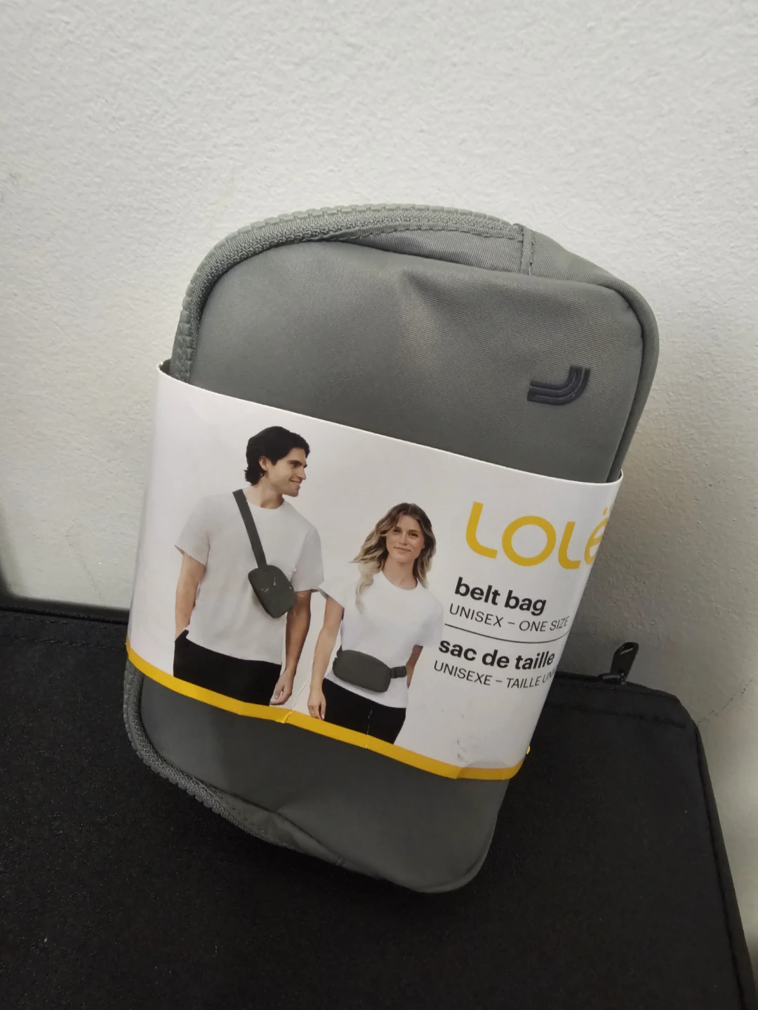 Lolë Unisex Belt Bag, Sage Green ⚽️