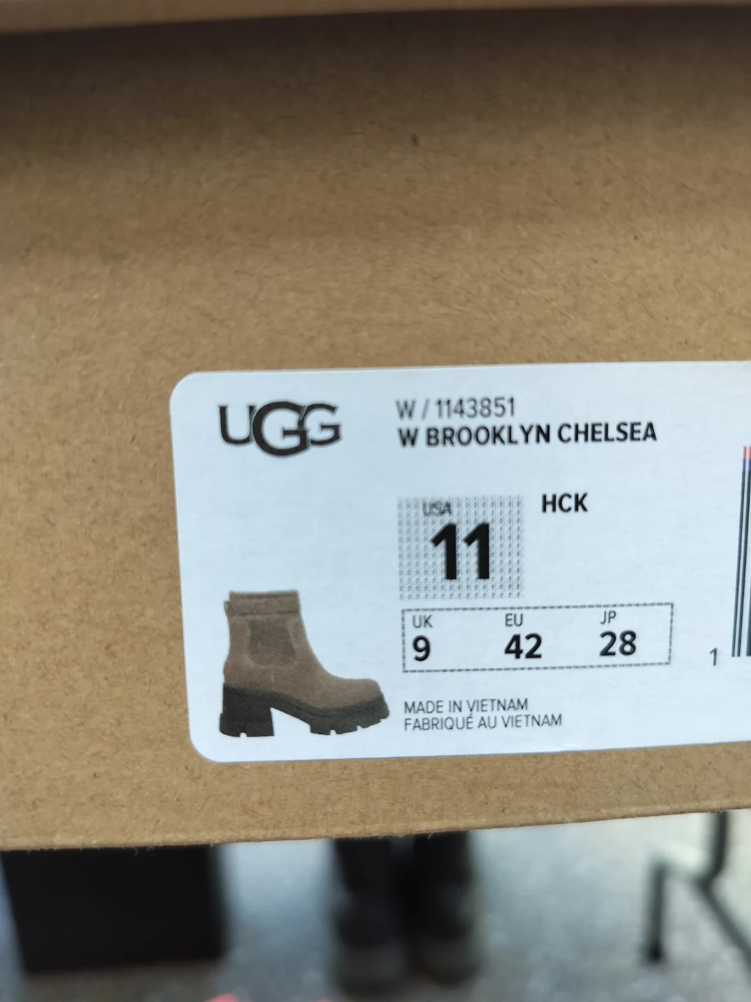 Brand NEW UGG W Brooklyn Chelsea Boots Size 11 - photo 2