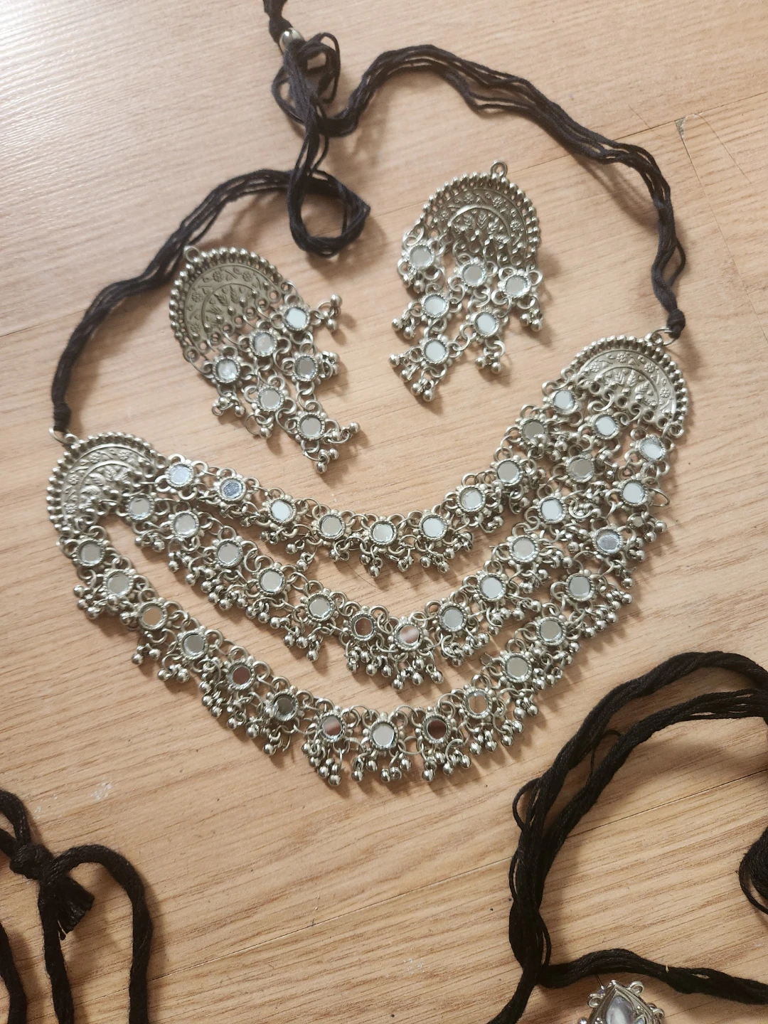 Women's Necklace and Earring Set