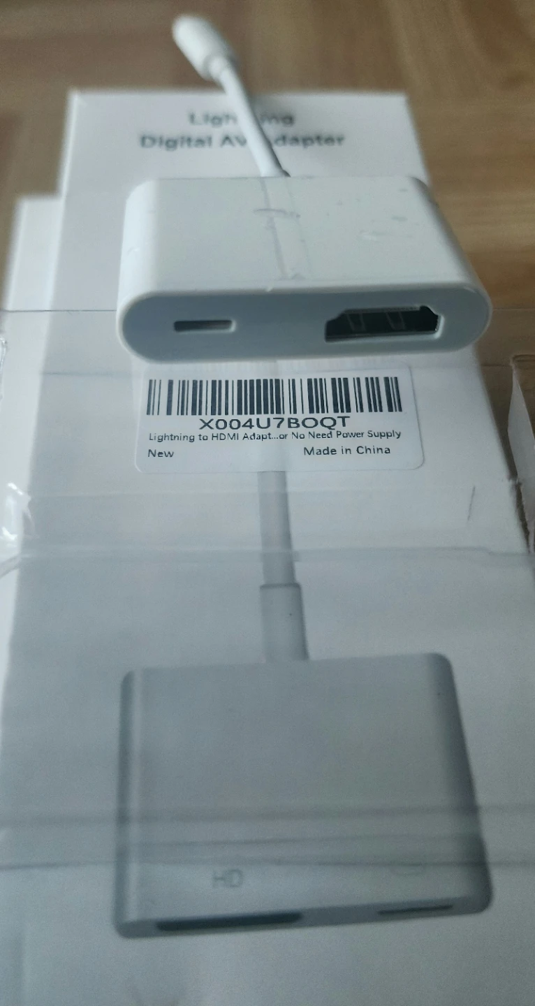 Lightning Digital AV Adapter - photo 3