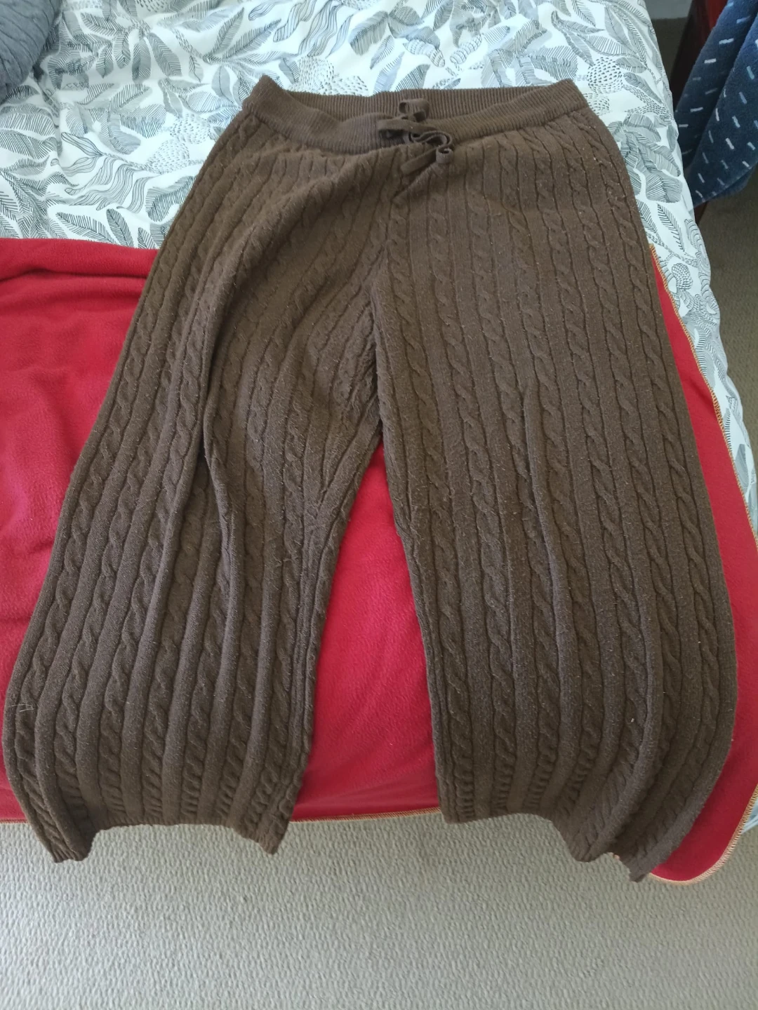 2 Pairs cable knit sweater pants Size L - photo 2