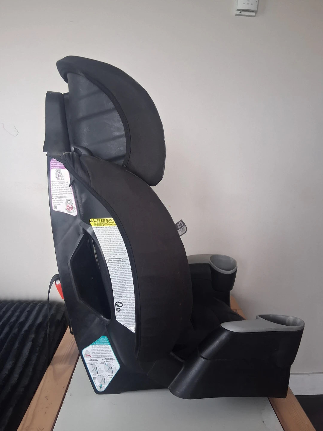 Everflo Booster Car Seat - photo 2