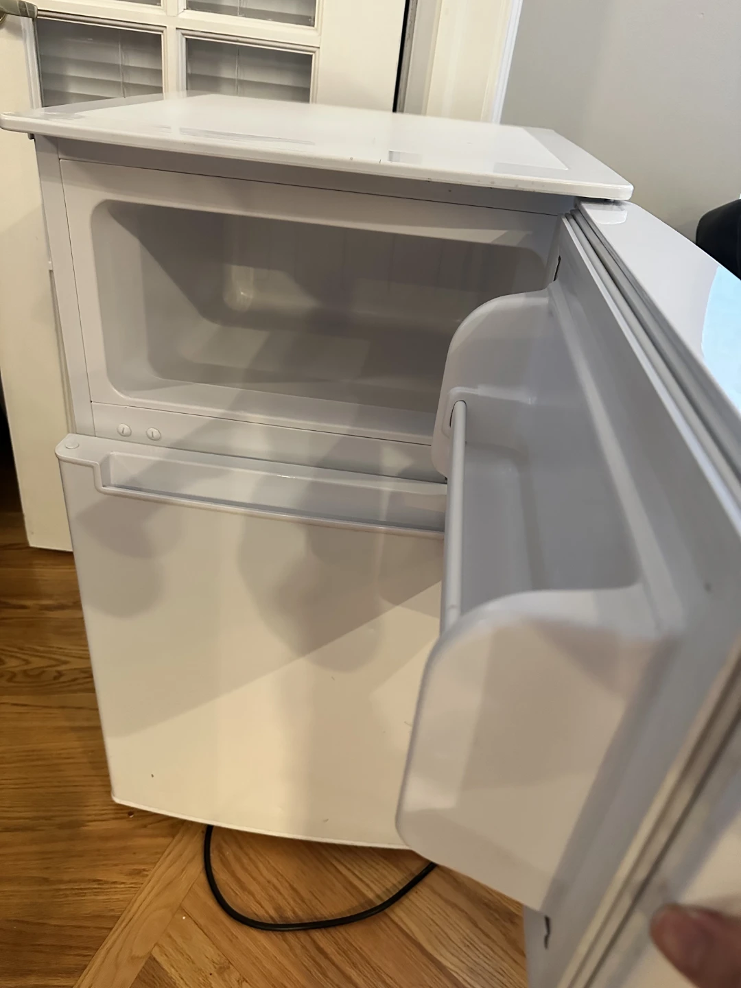 Magic Chef Mini Refrigerator - photo 2