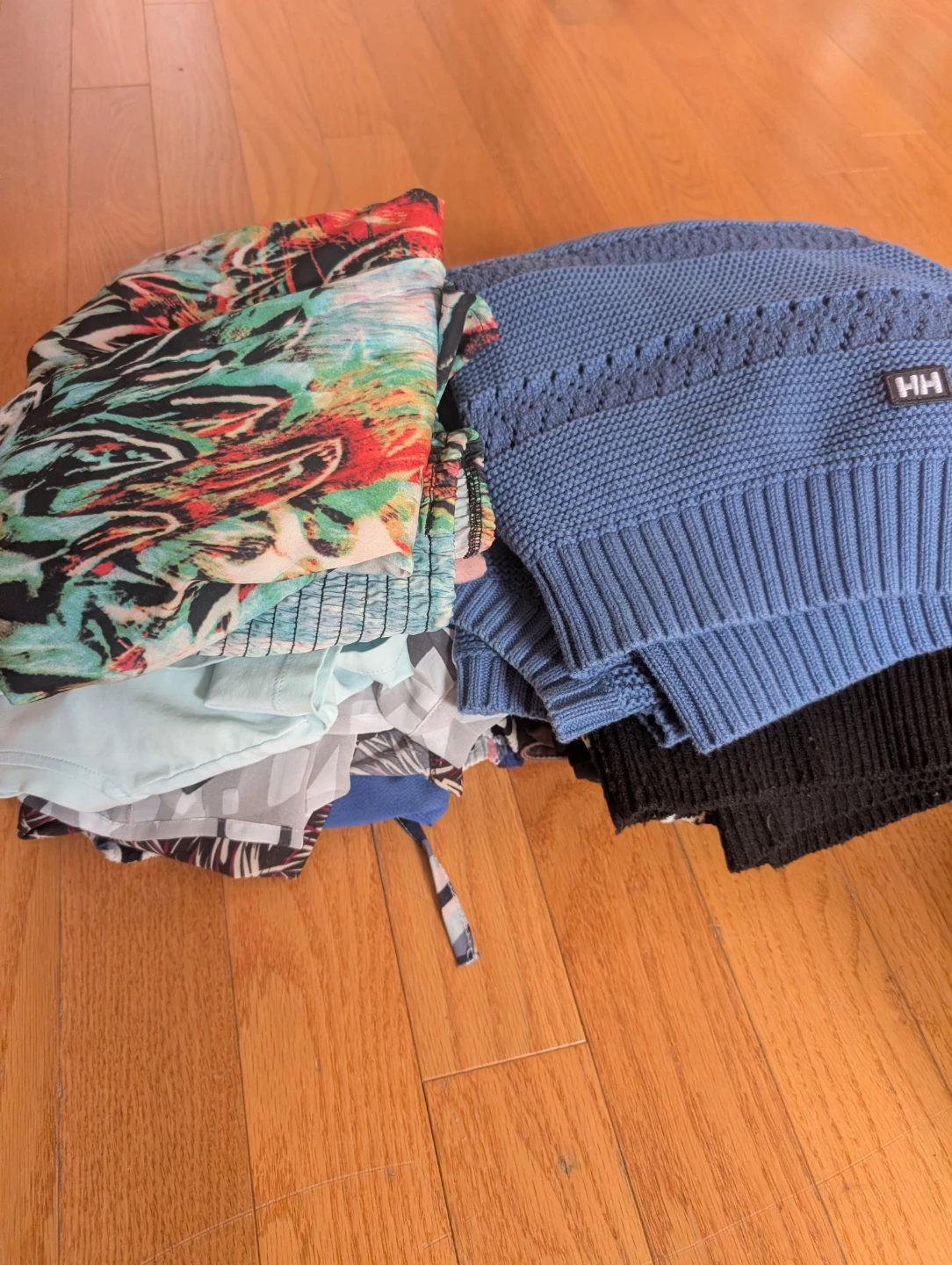 Assorted Women's Clothing Bundle 12 items size M