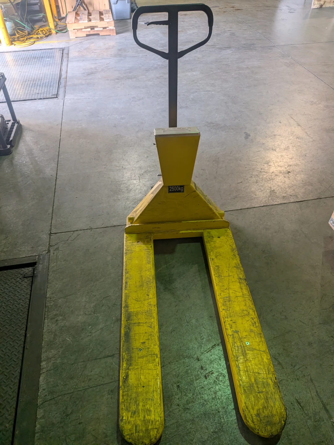 Yellow Pallet Jack with Scale
