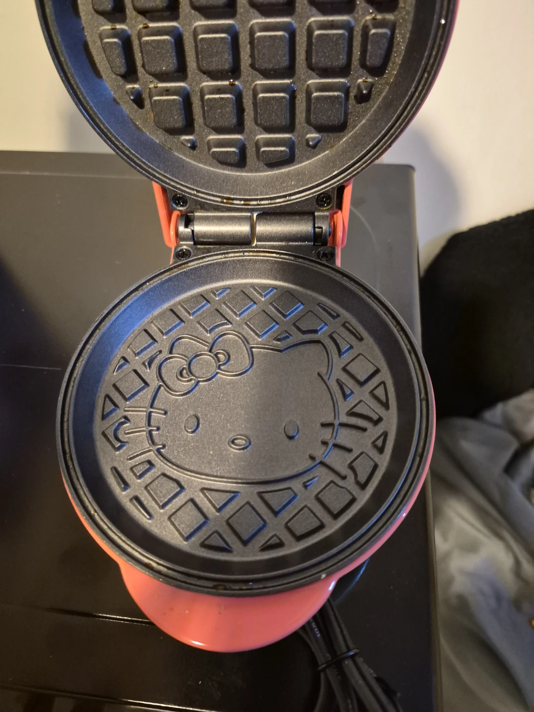 Hello Kitty Waffle Maker