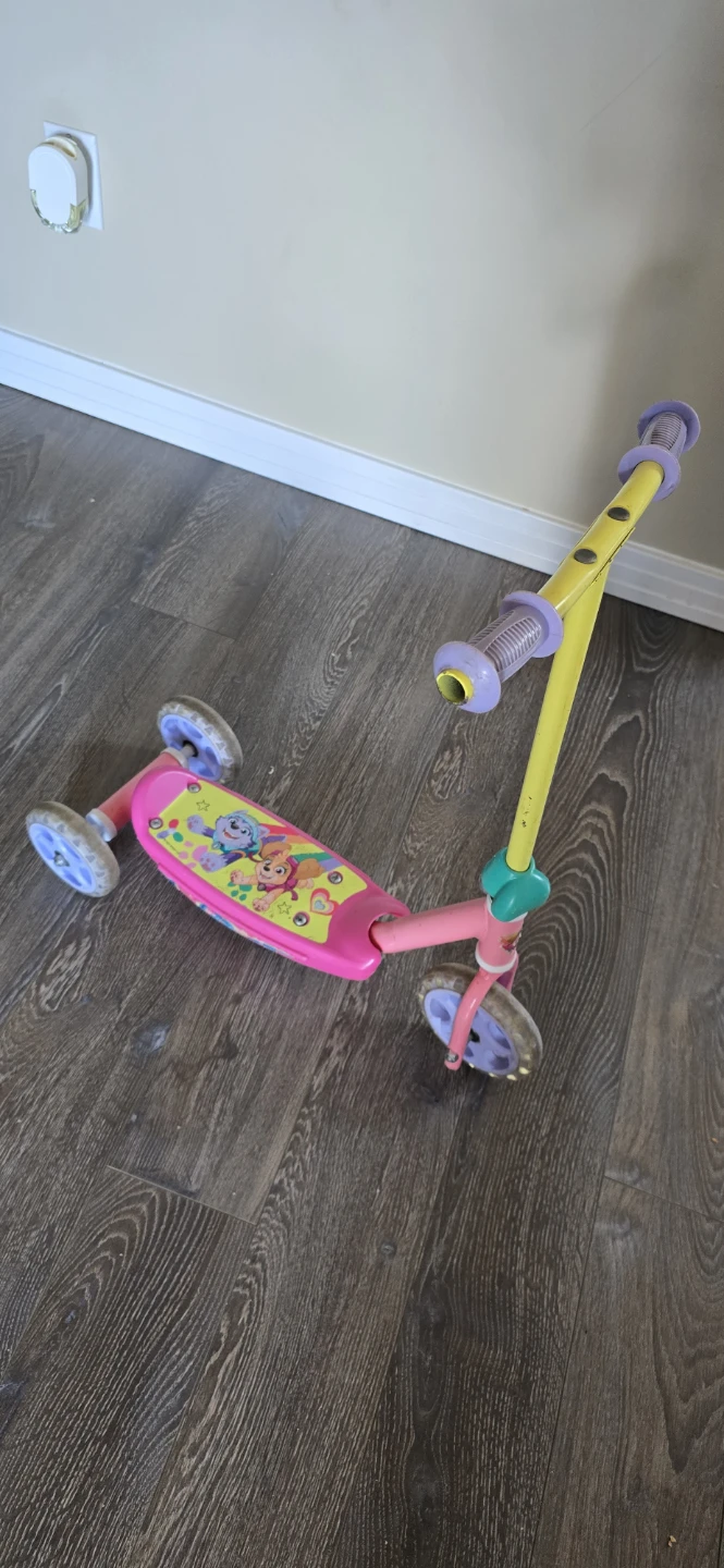 Paw Patrol 3-Wheel Scooter