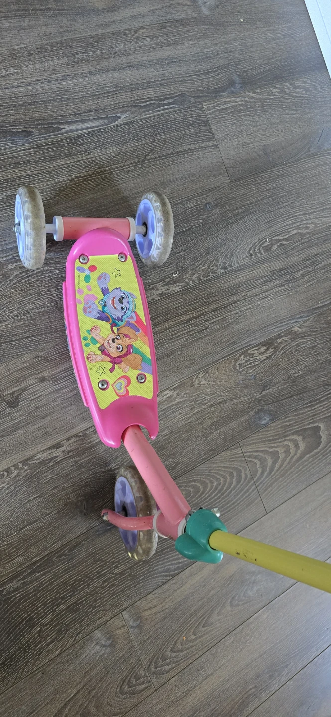 Paw Patrol 3-Wheel Scooter - photo 3