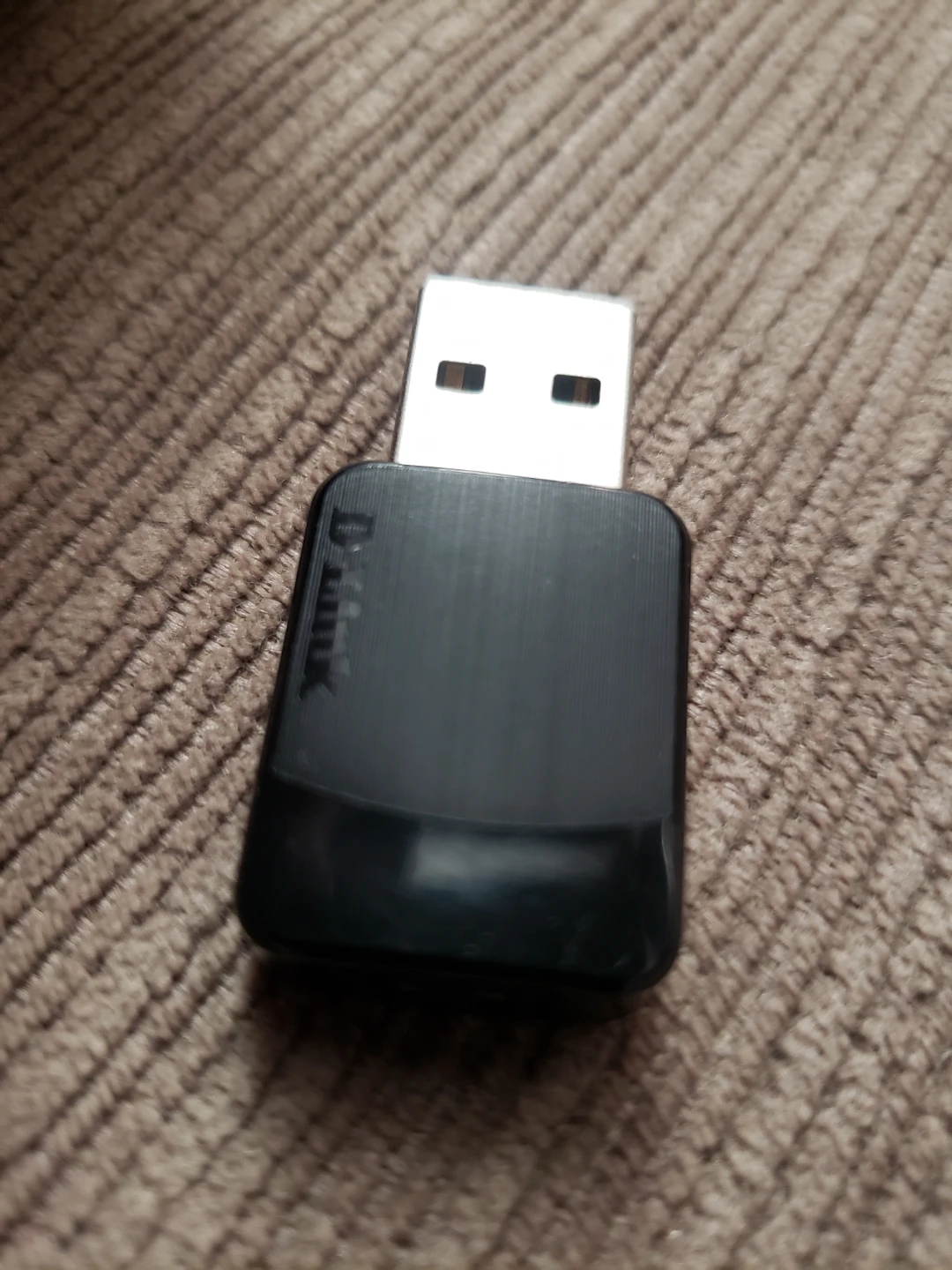 D-Link Wireless USB Adapter - photo 2