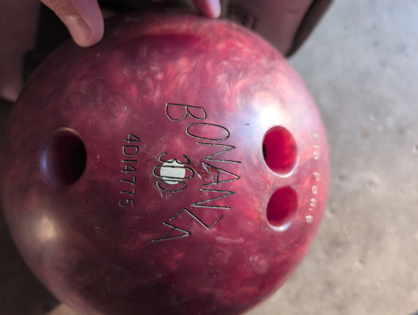 Vintage Bonanza Bowling Ball and Bag Set - photo 4
