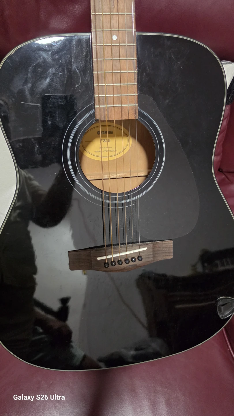 Yamaha F335 Acoustic Guitar - photo 3