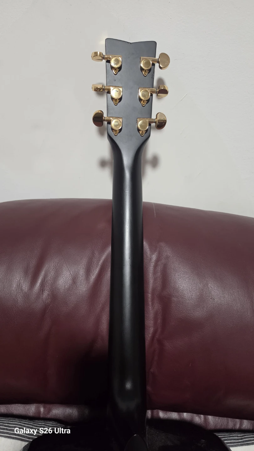 Yamaha F335 Acoustic Guitar - photo 5