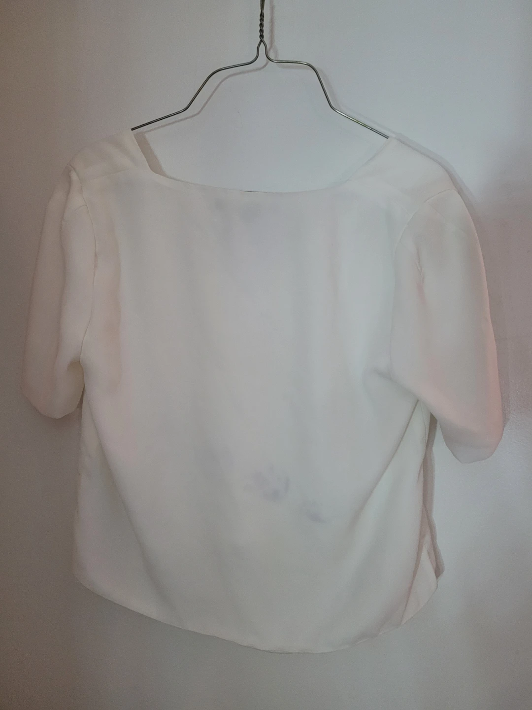 Dexter & Jones White V-Neck Blouse - photo 2