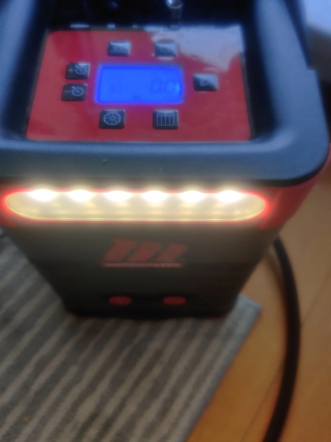 Motomaster Portable Air Compressor with LED Light - photo 2