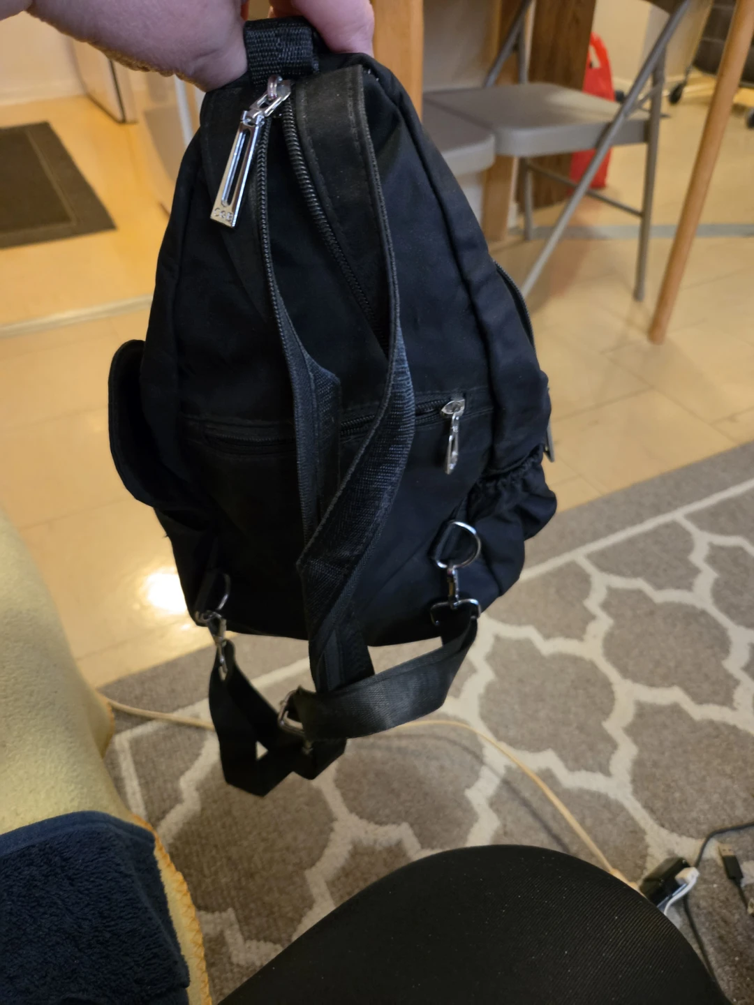 Black sling backpack - photo 3