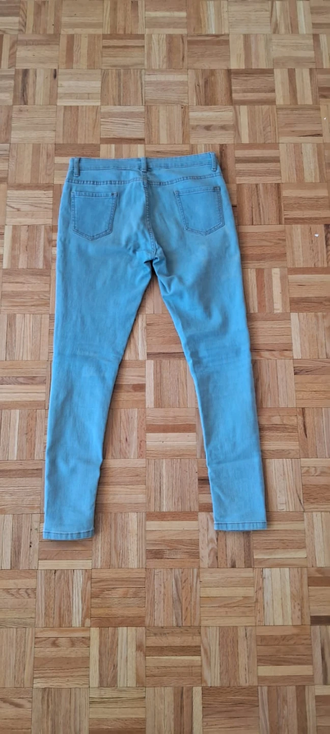 Light blue low rise skinny jeans