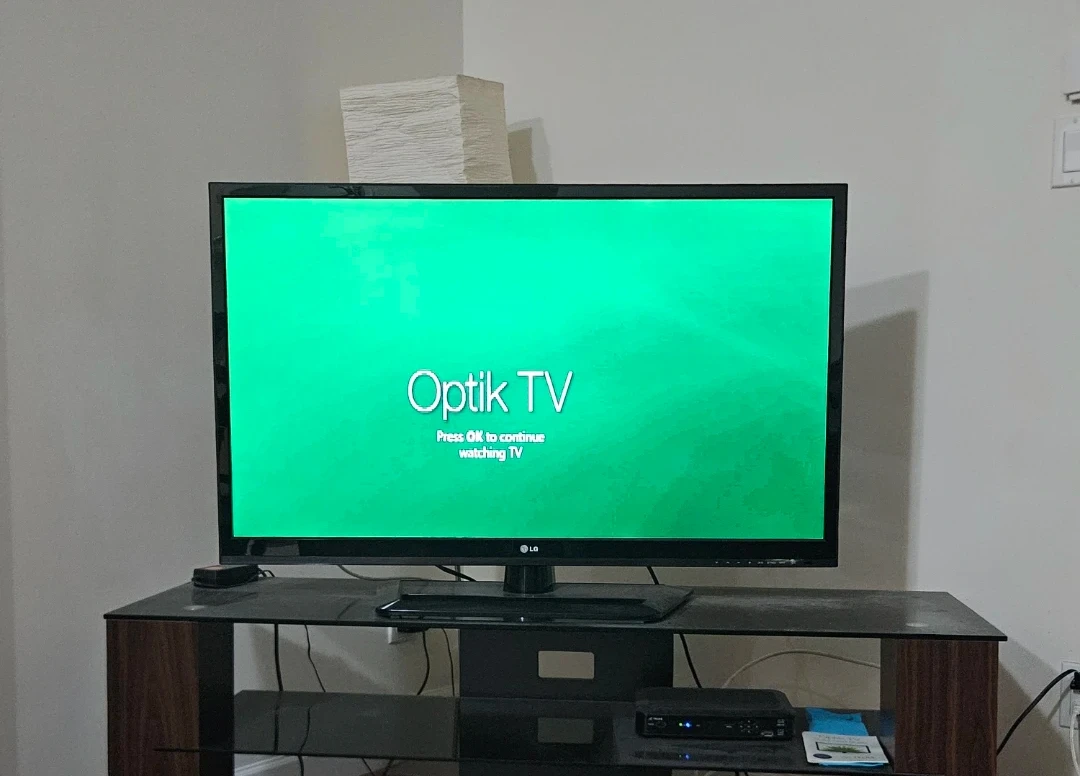 LG Smart TV with Magic Remote - photo 2