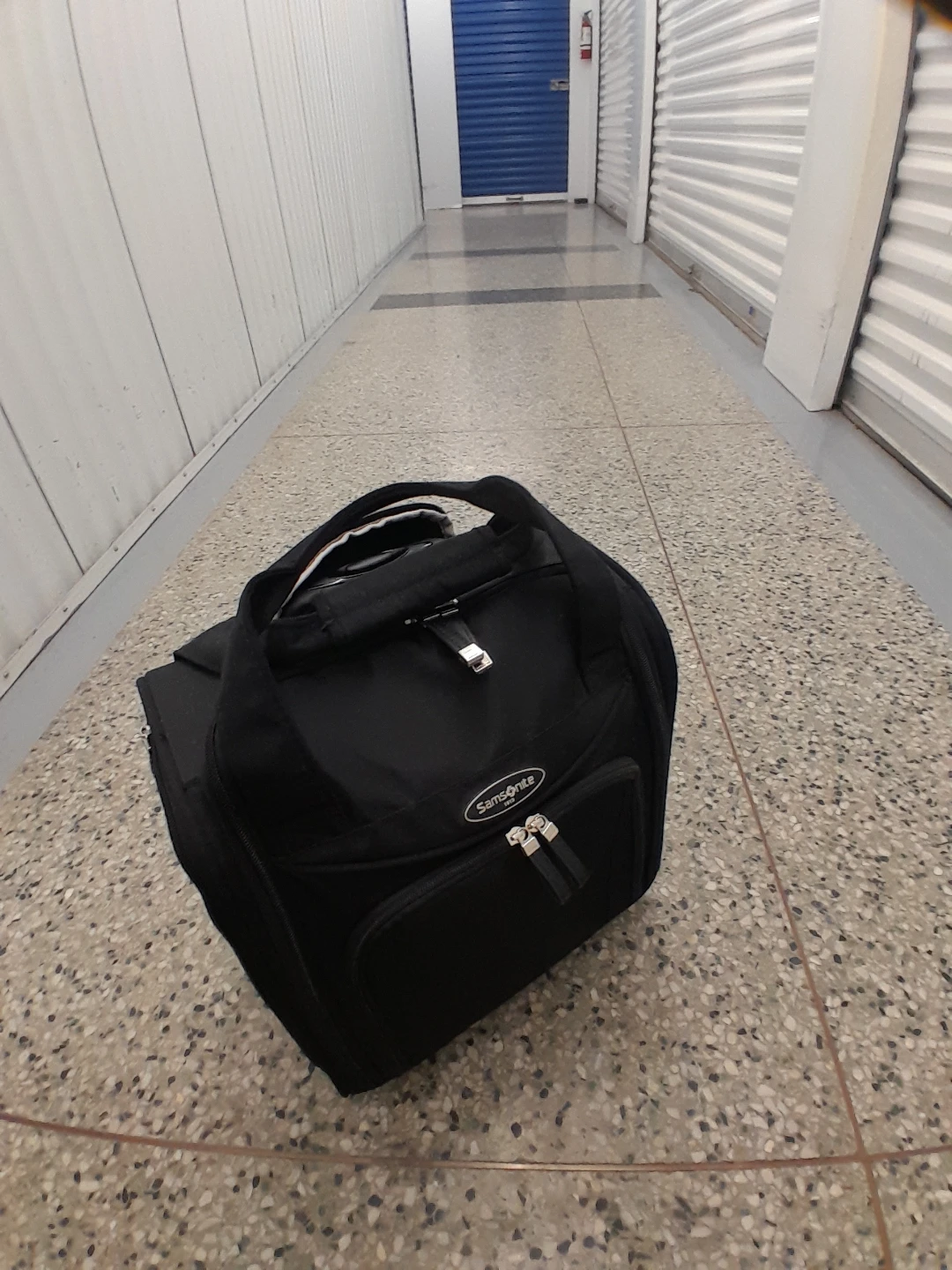 Samsonite Black Carry-On Bag Portable 35 x 32 CM - photo 2