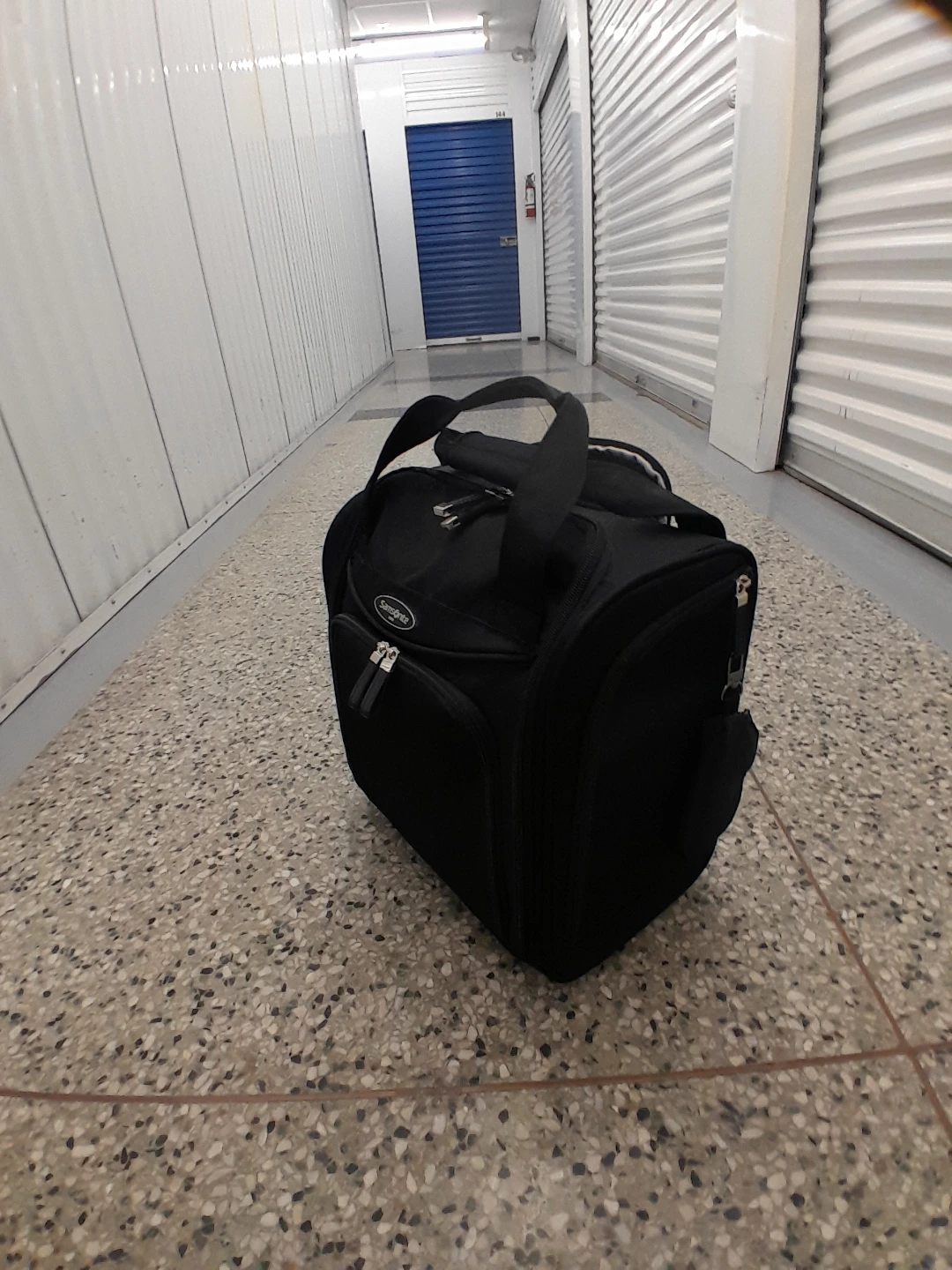 Samsonite Black Carry-On Bag Portable 35 x 32 CM - photo 3
