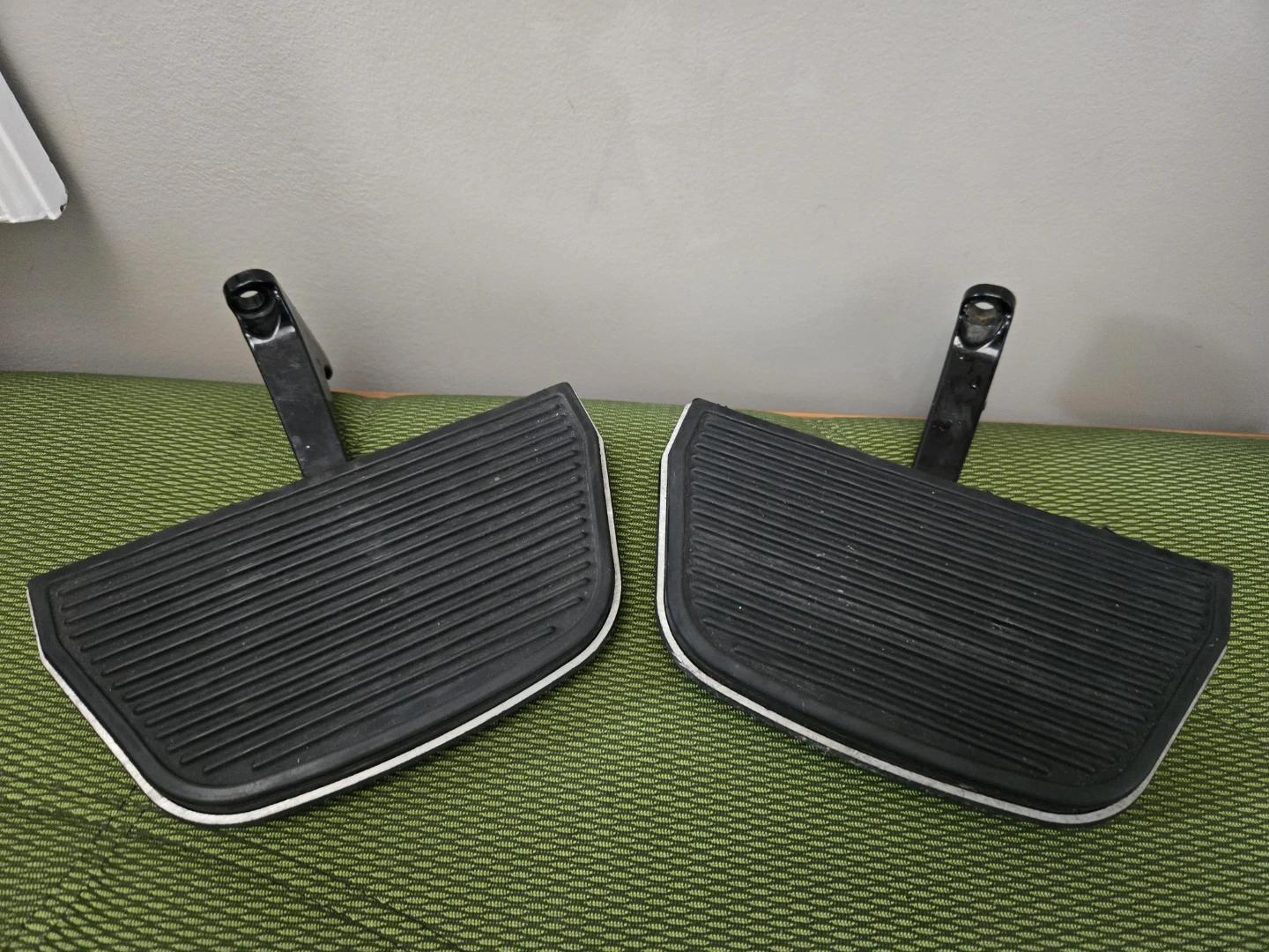 2024 Harley Rear Passenger Floorboards - photo 3