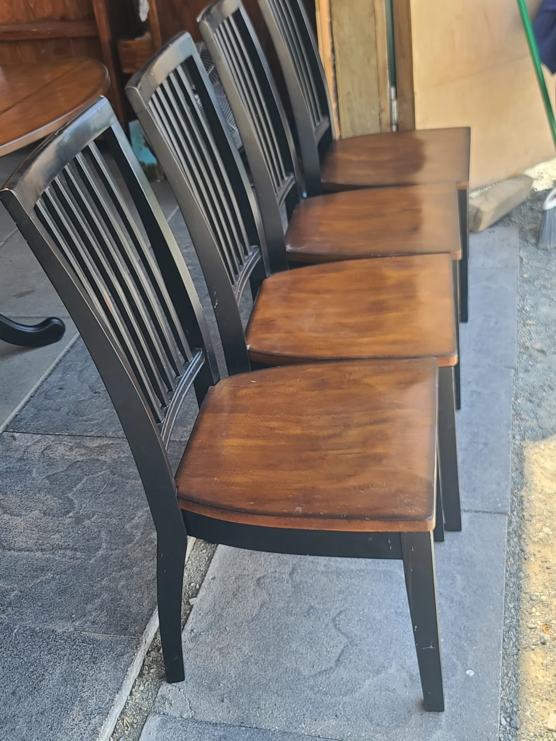 Drop-Leaf Pedestal Dining Table with 4 Chairs - photo 3