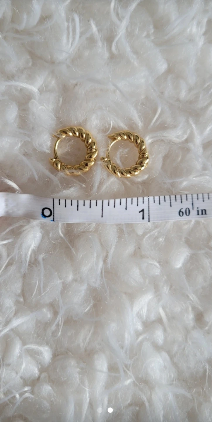 Gold-tone Twist Hoop Earrings - photo 2