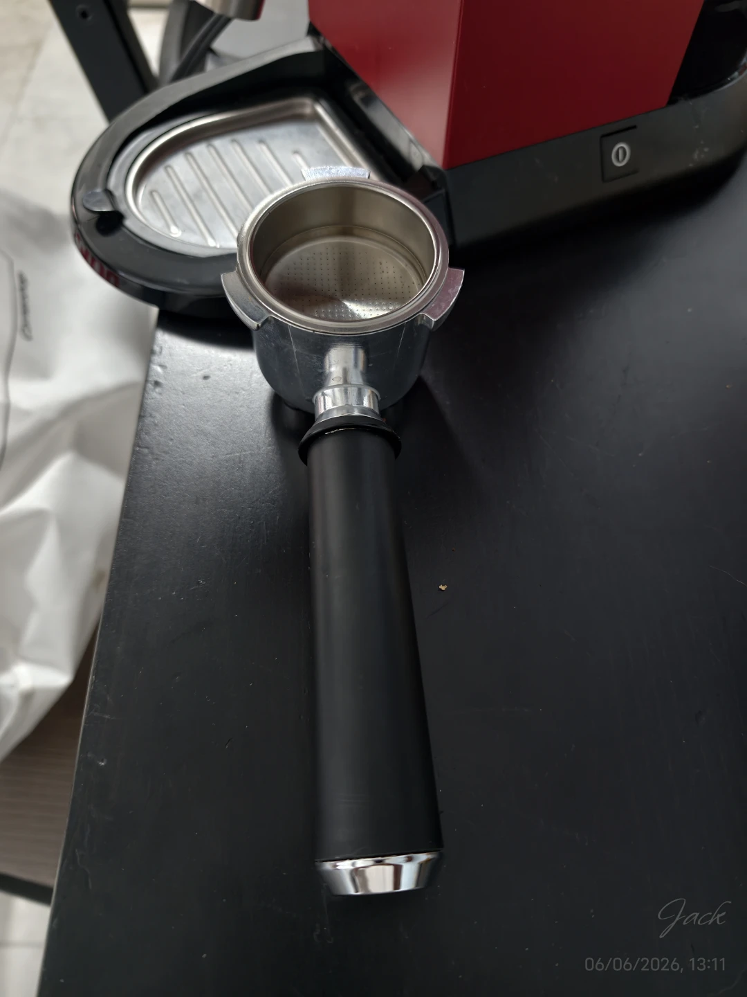DeLonghi Red Espresso coffee Machine - photo 3
