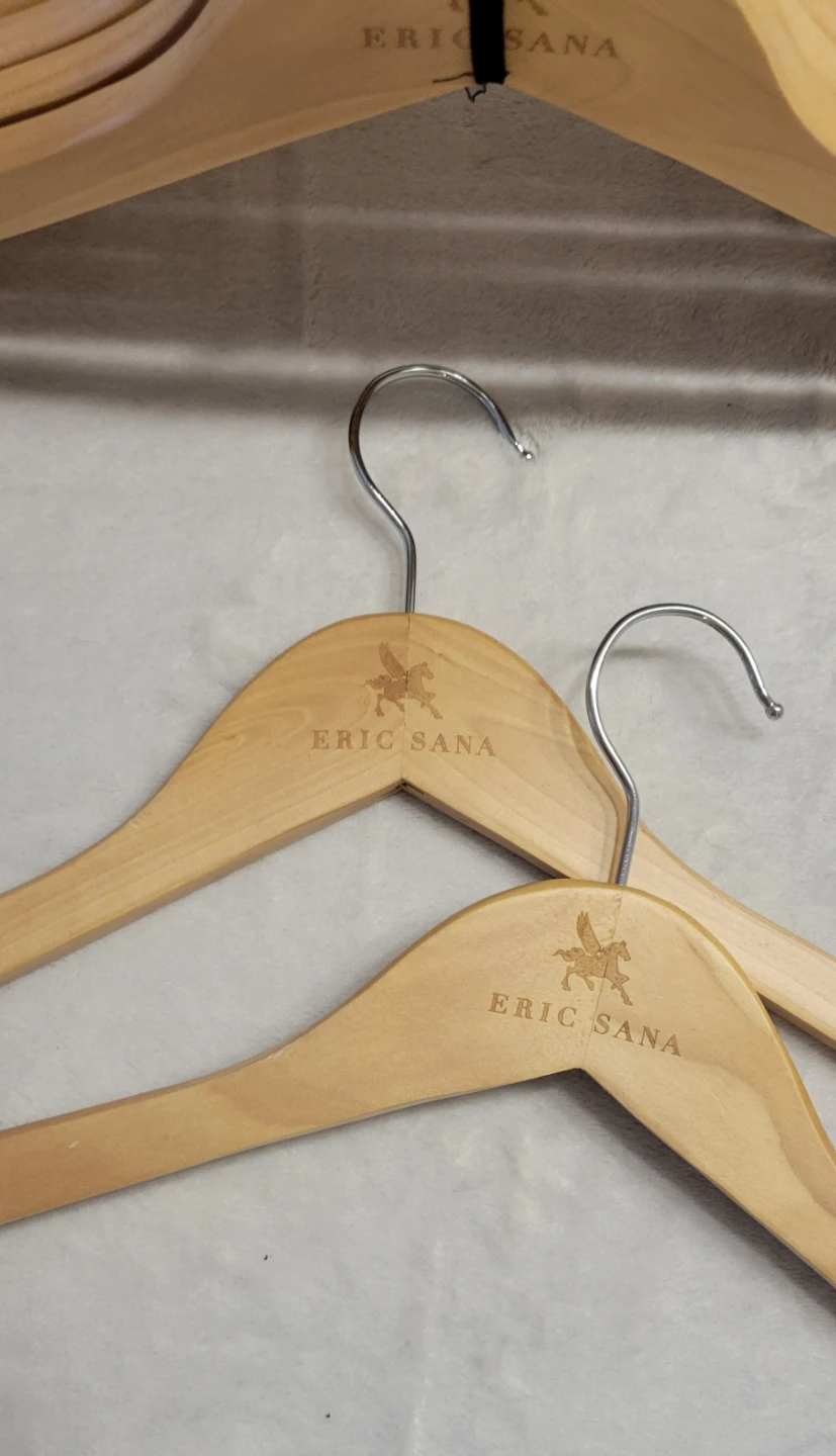 Eric Sana Wooden Hangers ⚽ - photo 5
