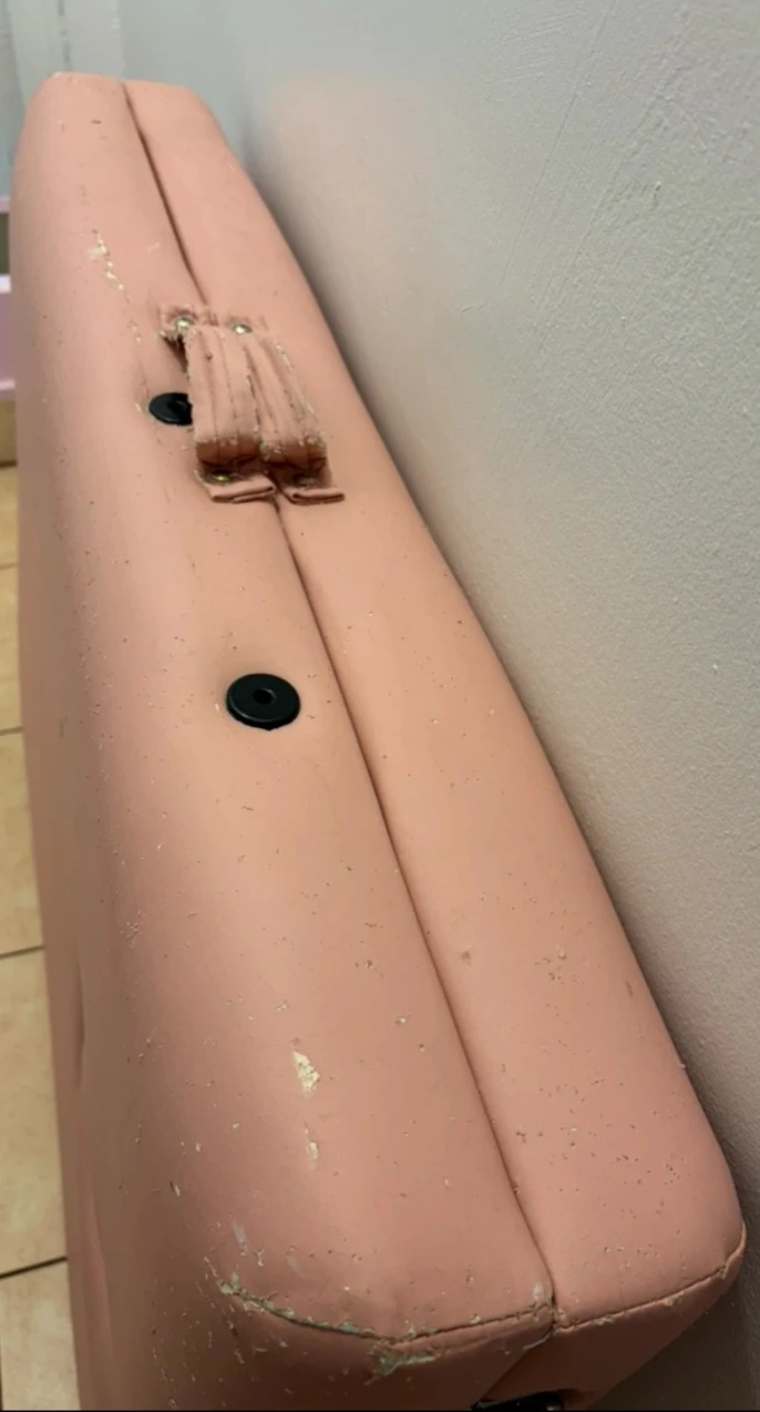 Pink Massage Table - photo 2