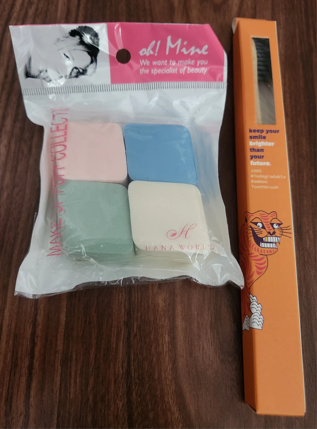 ⚽️ Makeup Sponges & Bamboo Toothbrush