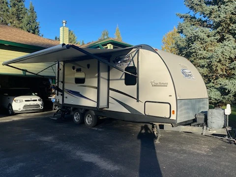 Coachmen Freedom Express Travel Trailer