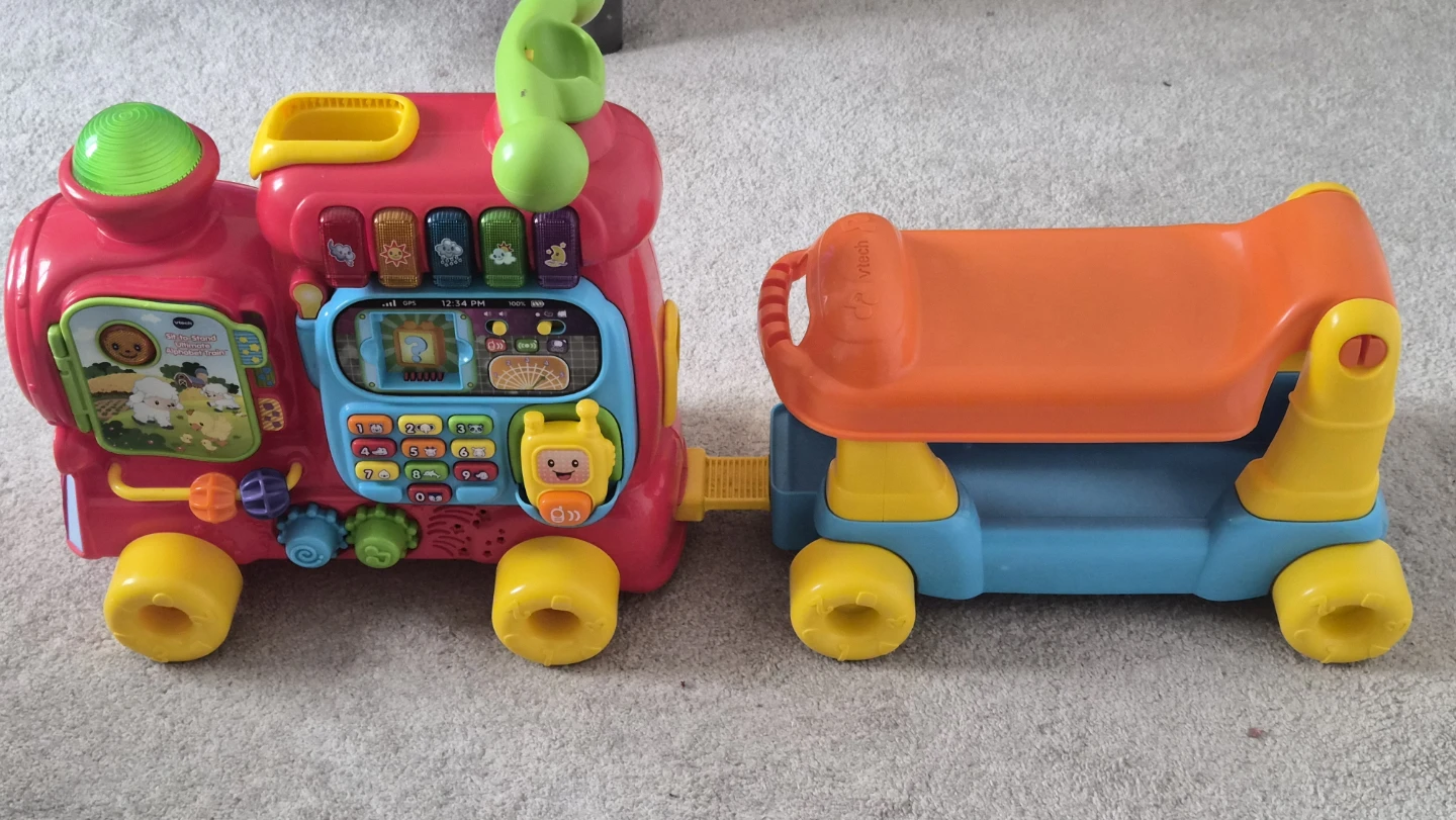 VTech Sit-to-Stand Smart Cruiser Ride-On Toy
