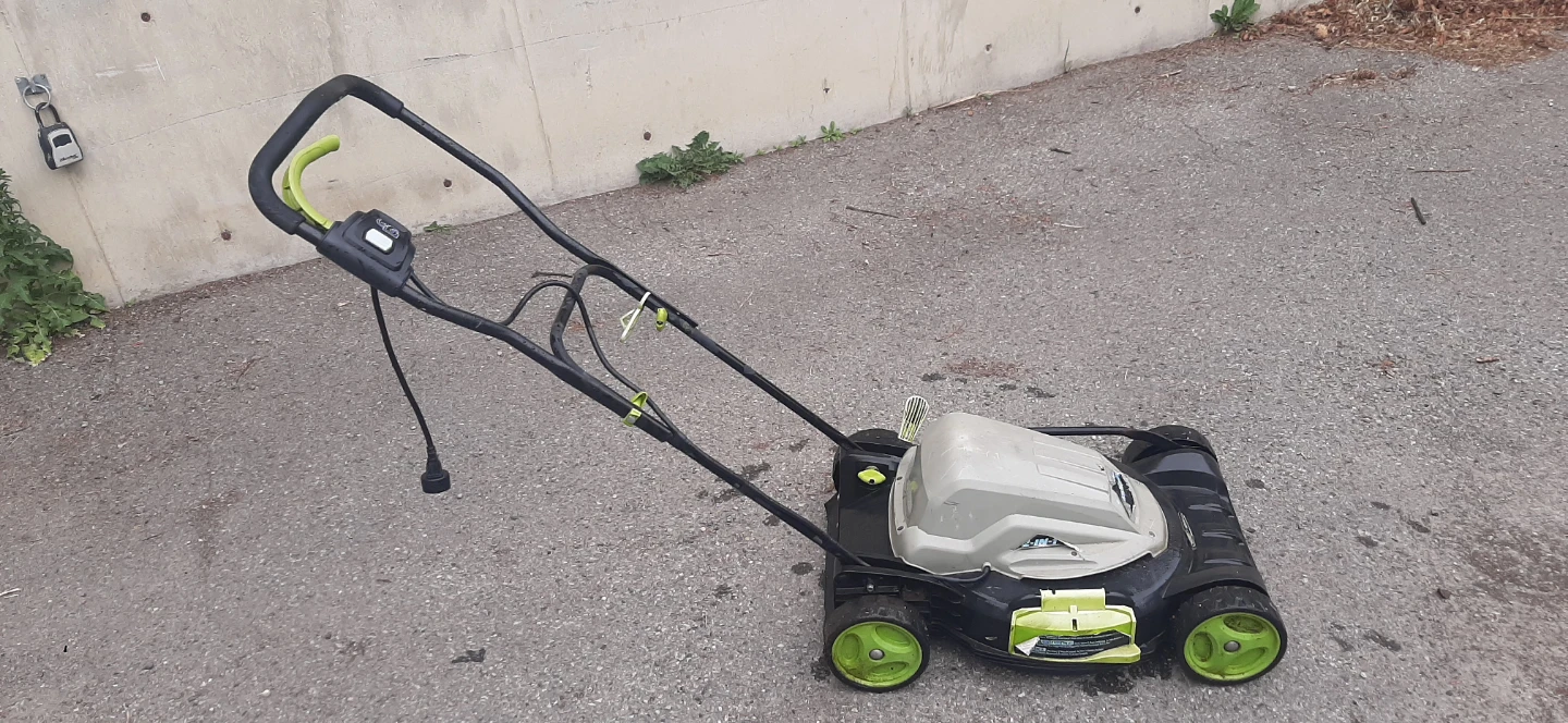 LawnMaster 18" Compact Electric Mower