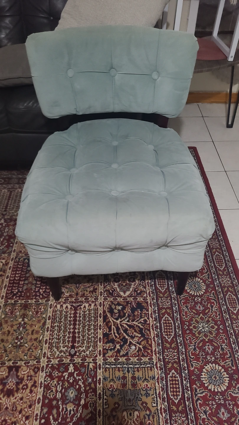 Tufted Accent Chair