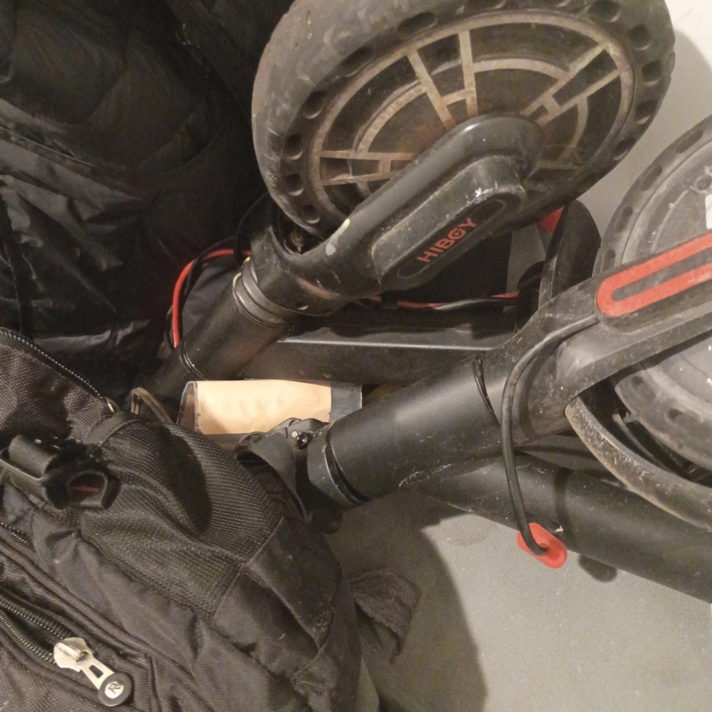 Gotrax electric scooter - photo 2