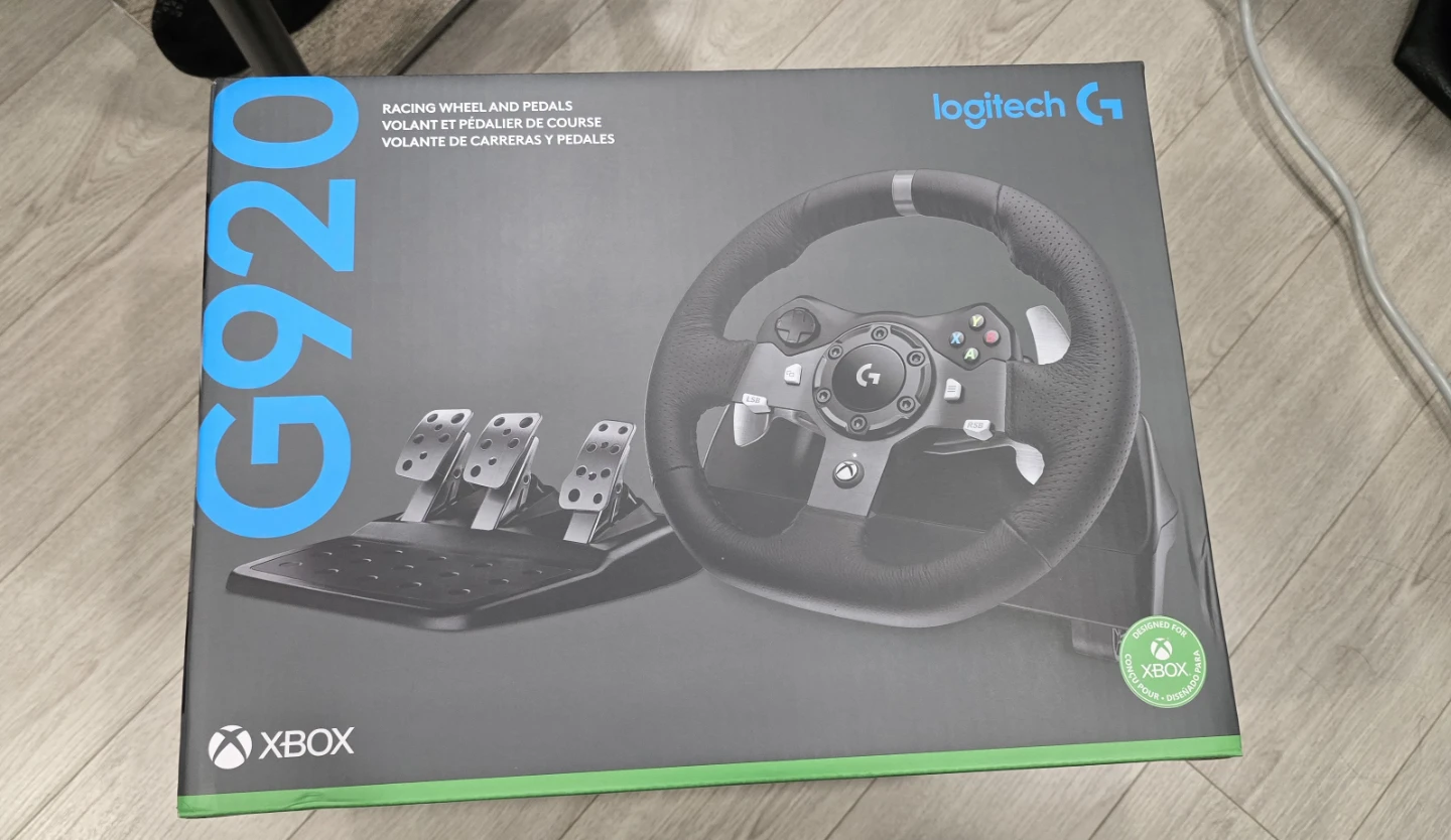 Logitech G920 Driving Force Racing Wheel, Pedals & Shifter