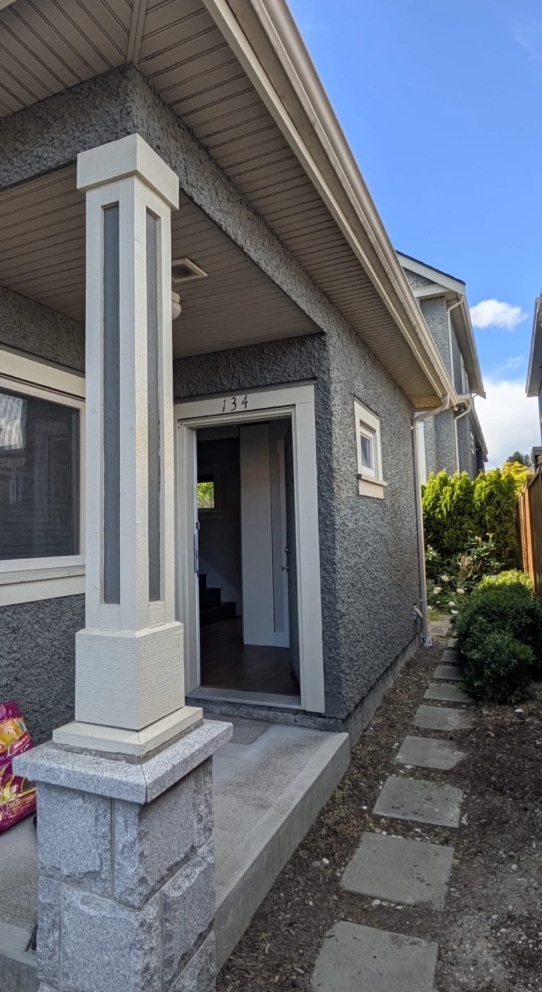 Beautiful Clean Laneway House for Rent - photo 2