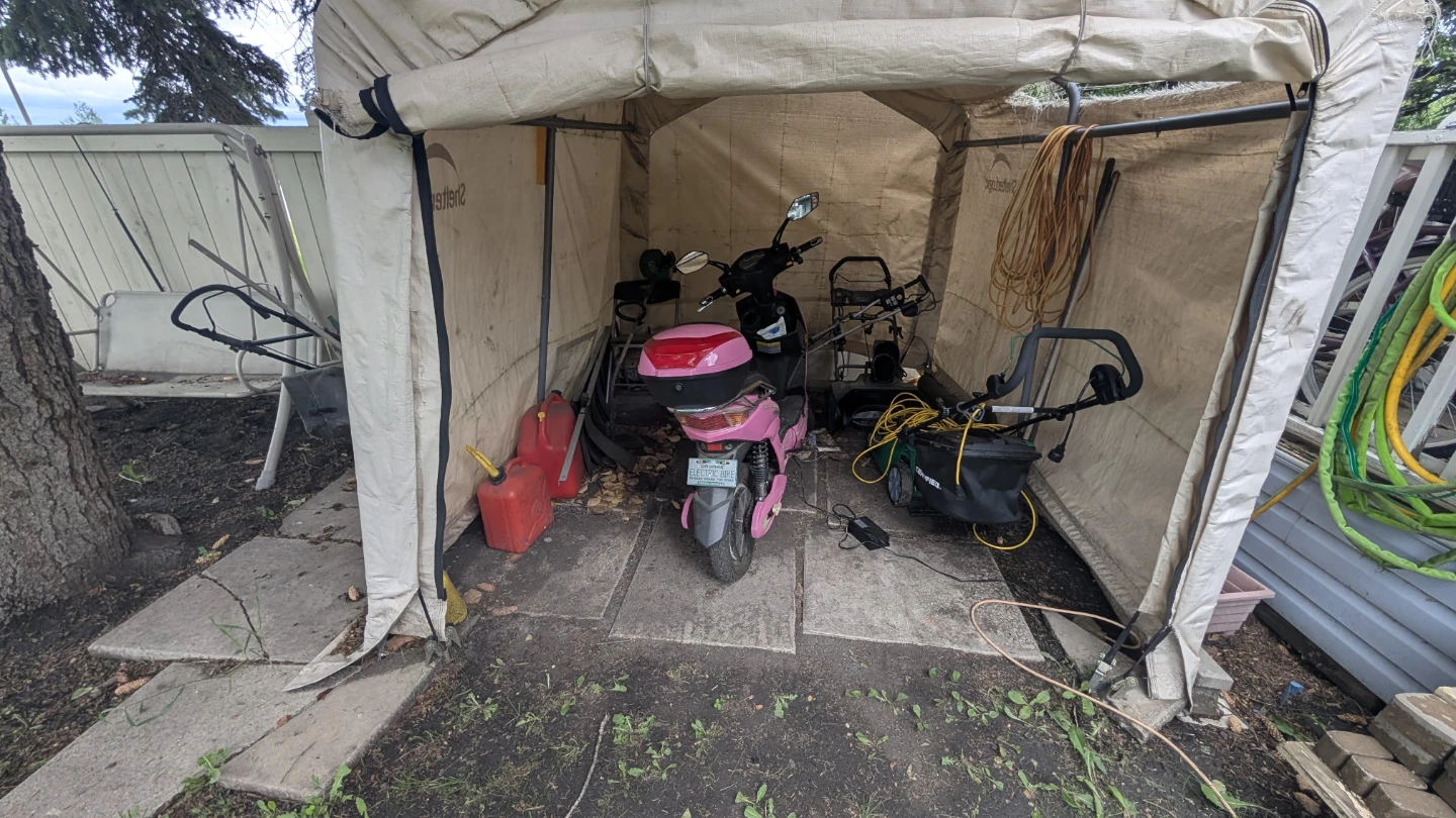 Daymak Electric Scooter / E-Bike – Only 107 KM – Like New! - photo 4
