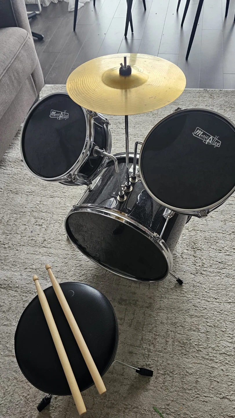 Music Alley Junior Kids Drum Set in metallic black. - photo 3