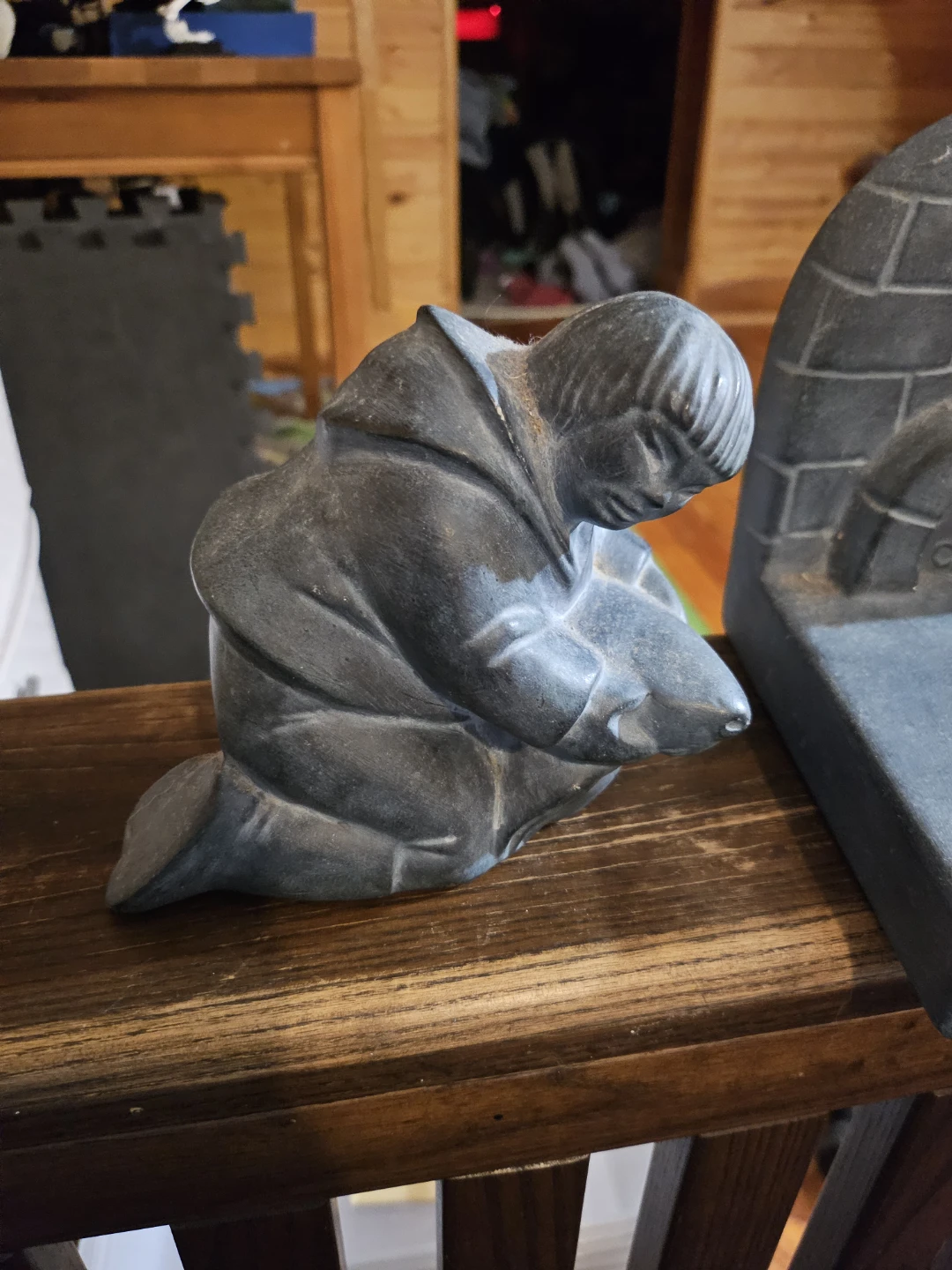 Canada Igloo and Figure Sculpture - photo 4