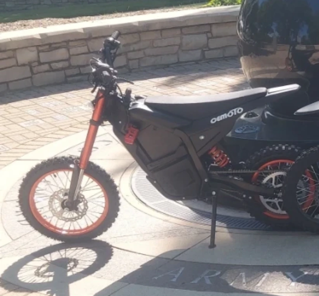 OEMOTO Electric Dirt Bike