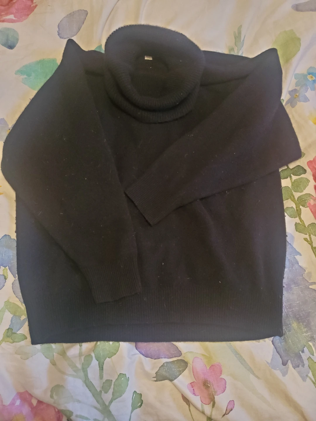 Assorted womens sweaters and Cardigans - photo 3