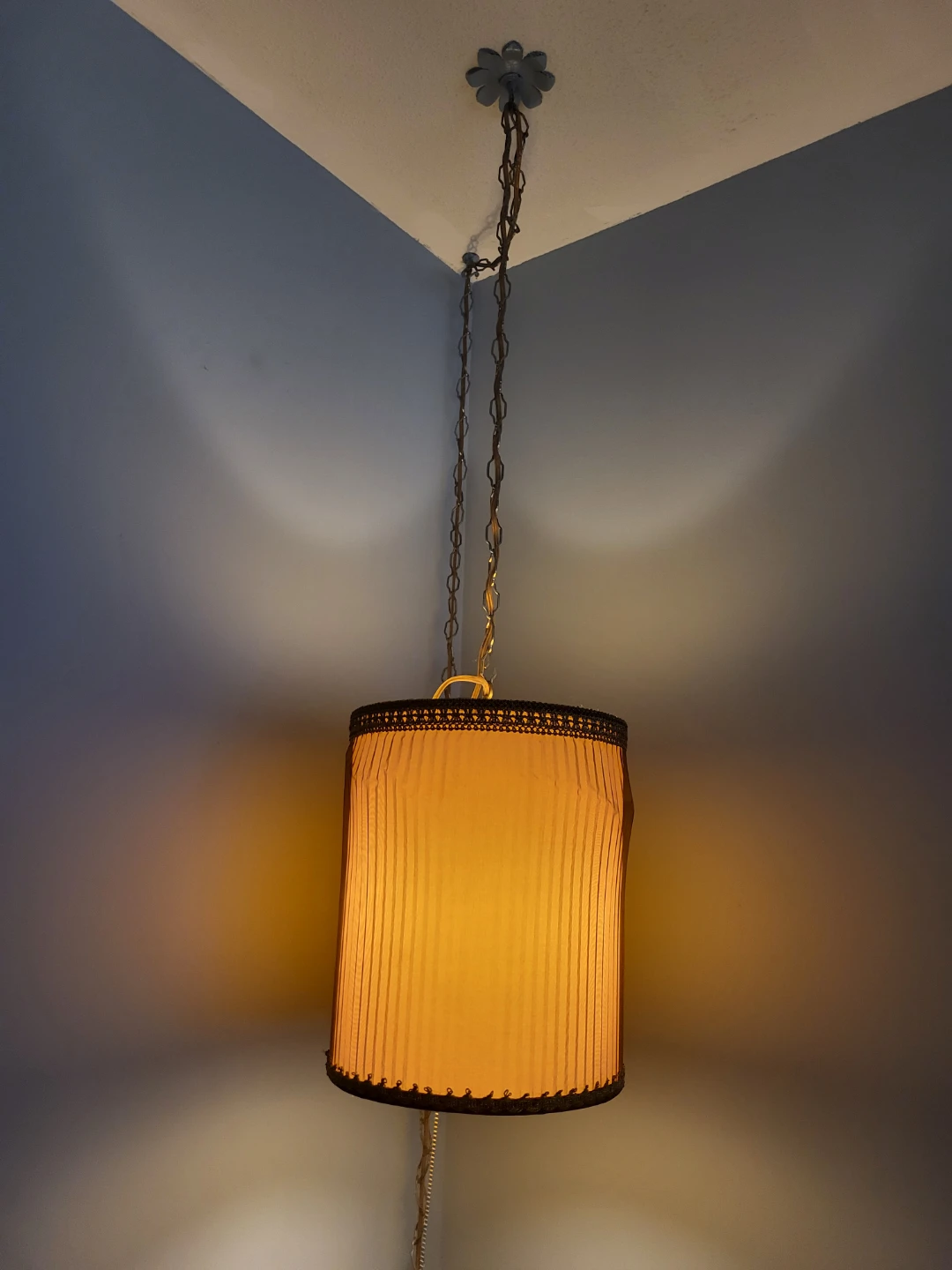 Vintage Hanging Lamp - photo 2