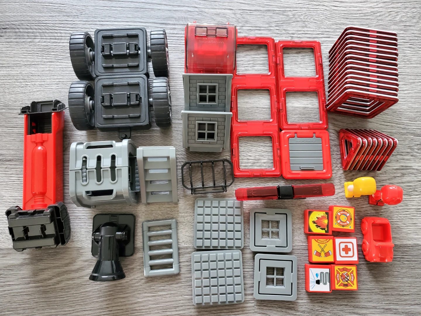 MAGFORMERS Amazing Rescue Set Magnetic Construction Toy