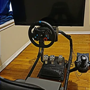 Logitech G29 Wheel & Pedals Cockpit & TV